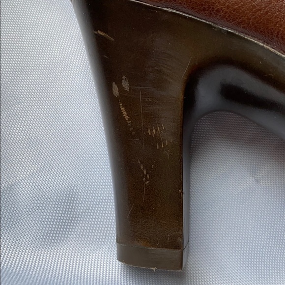 Brown Aerosoles Heels With Buckle Detail - Picture 7 of 7
